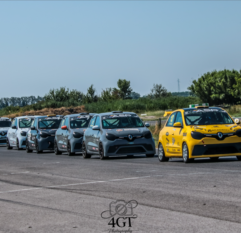 Partenza del Round 1 del Trofeo Estate TRC Twingo Cup Pomposa 2026